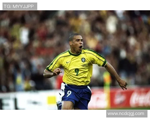 世界杯足球赛球星风采:聚焦传奇球员与精彩表现的背后故事 世界杯足球赛球星风采:聚焦传奇球员与精彩表现的背后故事