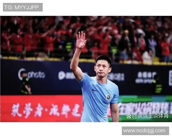 中国足球队历史上的首批传奇球星及其对中国足球发展的深远影响