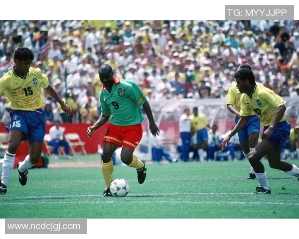 喀麦隆足球传奇球星的崛起与成就：从国内联赛到国际赛场的辉煌历程