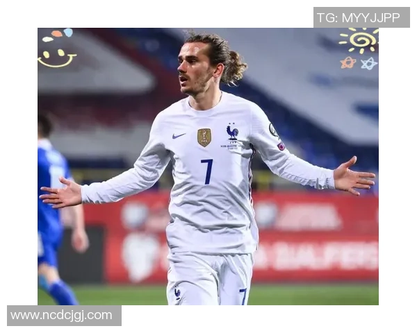 昔日足坛传奇球星回顾与现代足球的对比分析